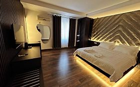 Tirana Central Rooms